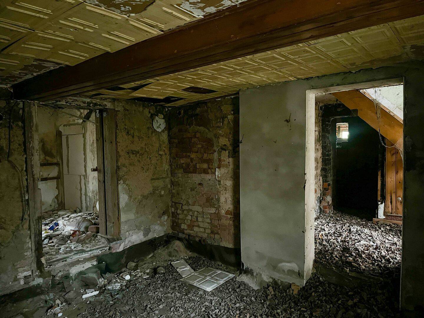 Grundstück mit Sanierungsbedürftigem Haus – Windischleuba – Vorschaubild 3