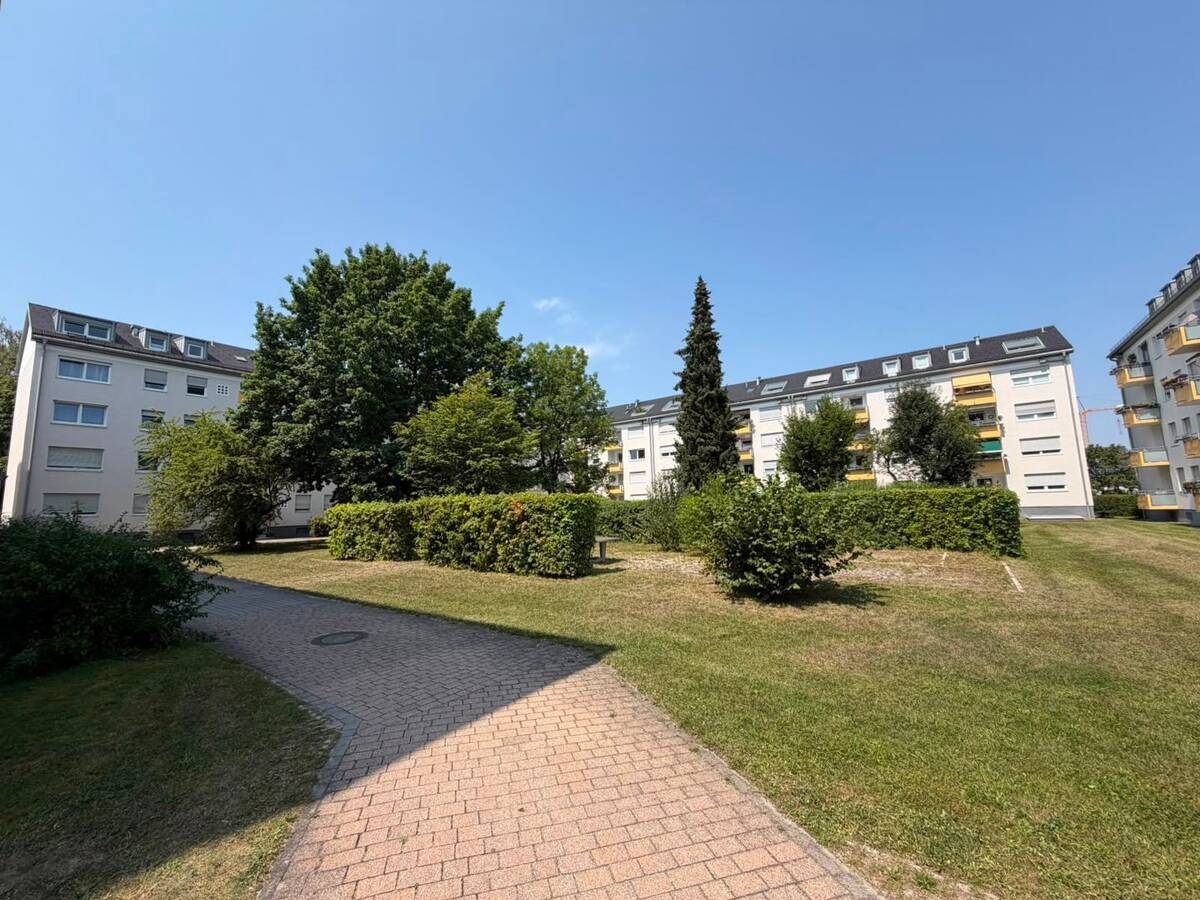 4 Zimmer Wohnung in ruhigem und schönen Wohngebiet – 81549 München – Bild 1 von 7