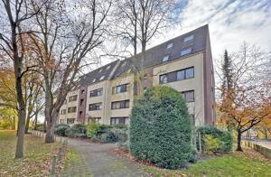 Parkallee / Sanierte 3-Zimmer-Wohnung mit Sonnenbalkon & Tiefgaragenstellplatz – 28213 Bremen – Vorschaubild 4