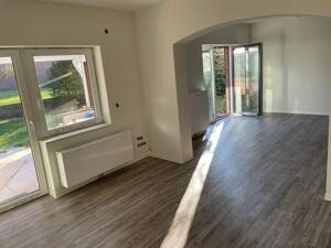 3,5‑Zimmer‑Wohnung mit Doppelhaus‑Charakter, Garten, Garage und Hobbykeller