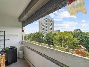 Bogenhausen nahe Arabellapark: Gepflegte 2-Zimmer-Wohnung mit zwei Westloggien und Grünblick! – 81925 München – Vorschaubild 7