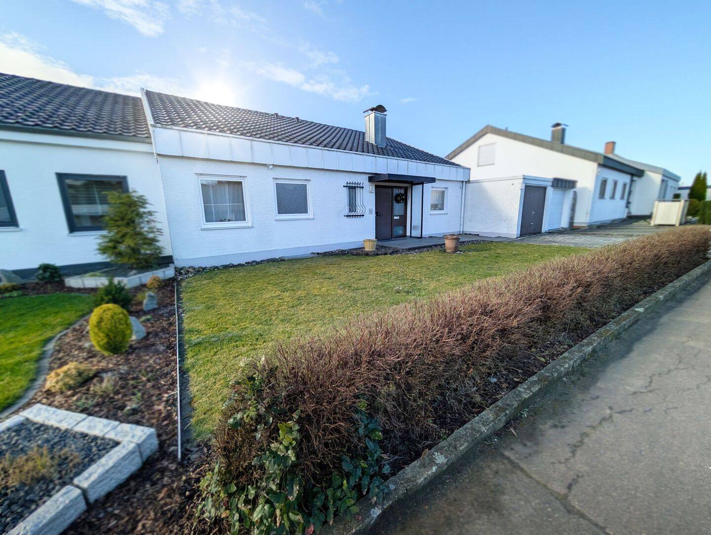Großzügige Doppelhaushälfte mit Garten, Balkon, Sauna und Fernblick – Erbach – Vorschaubild 3
