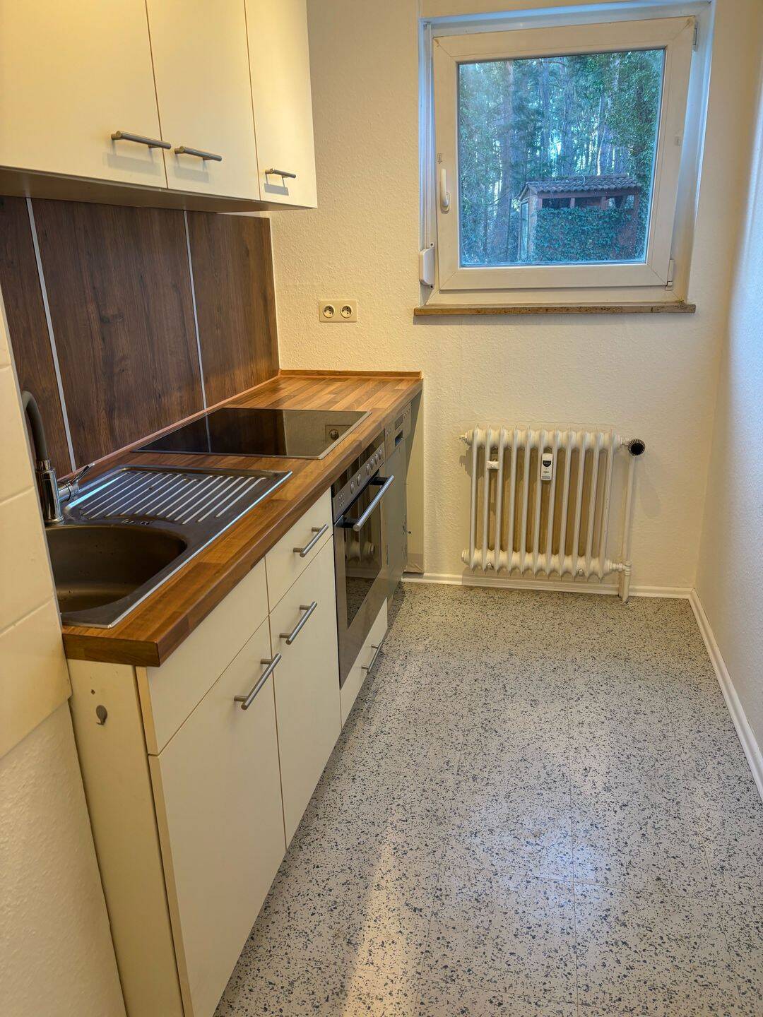 Möbliertes WG-Zimmer oder 2-Zimmer-Wohnung in Erlangen – ideal für Studierende! – Erlangen – Vorschaubild 6