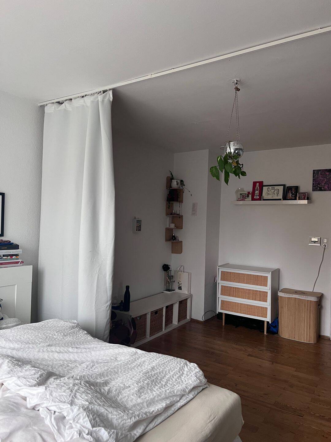 Helle 3-Zimmer-Altbau-Wohnung mit Balkon – Nürnberg – Vorschaubild 5