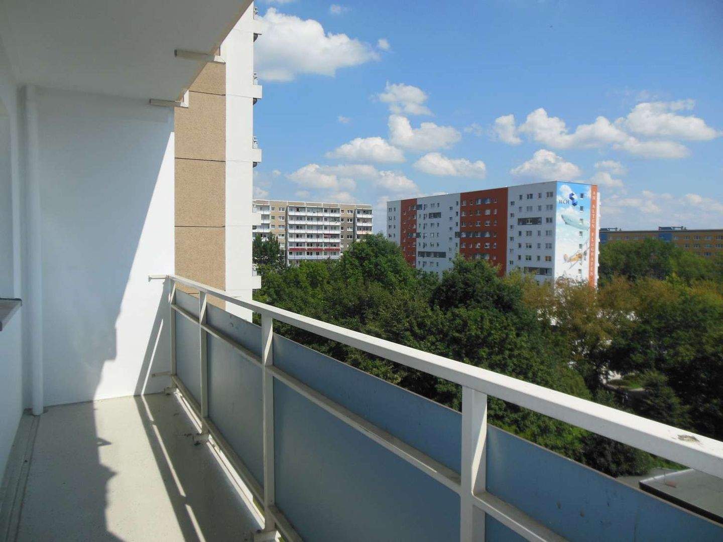 2 Monate kaltmietfrei - 3. OG - Südbalkon - gut geschnittene Räume - u.v.m. – Chemnitz – Vorschaubild 2