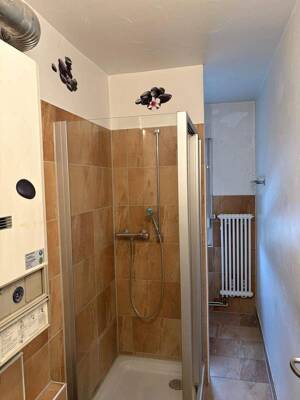 Jetzt eine helle frisch renovierte und sofort verfügbaren, 3 Zimmerwohnung mit Balkon mieten!! – 99869 Günthersleben-Wechmar – Vorschaubild 3