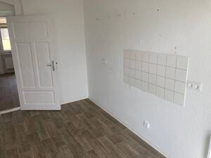 Helle 2-Zimmer-Wohnung mit Balkon sucht Sie! – 39116 Magdeburg – Vorschaubild 4