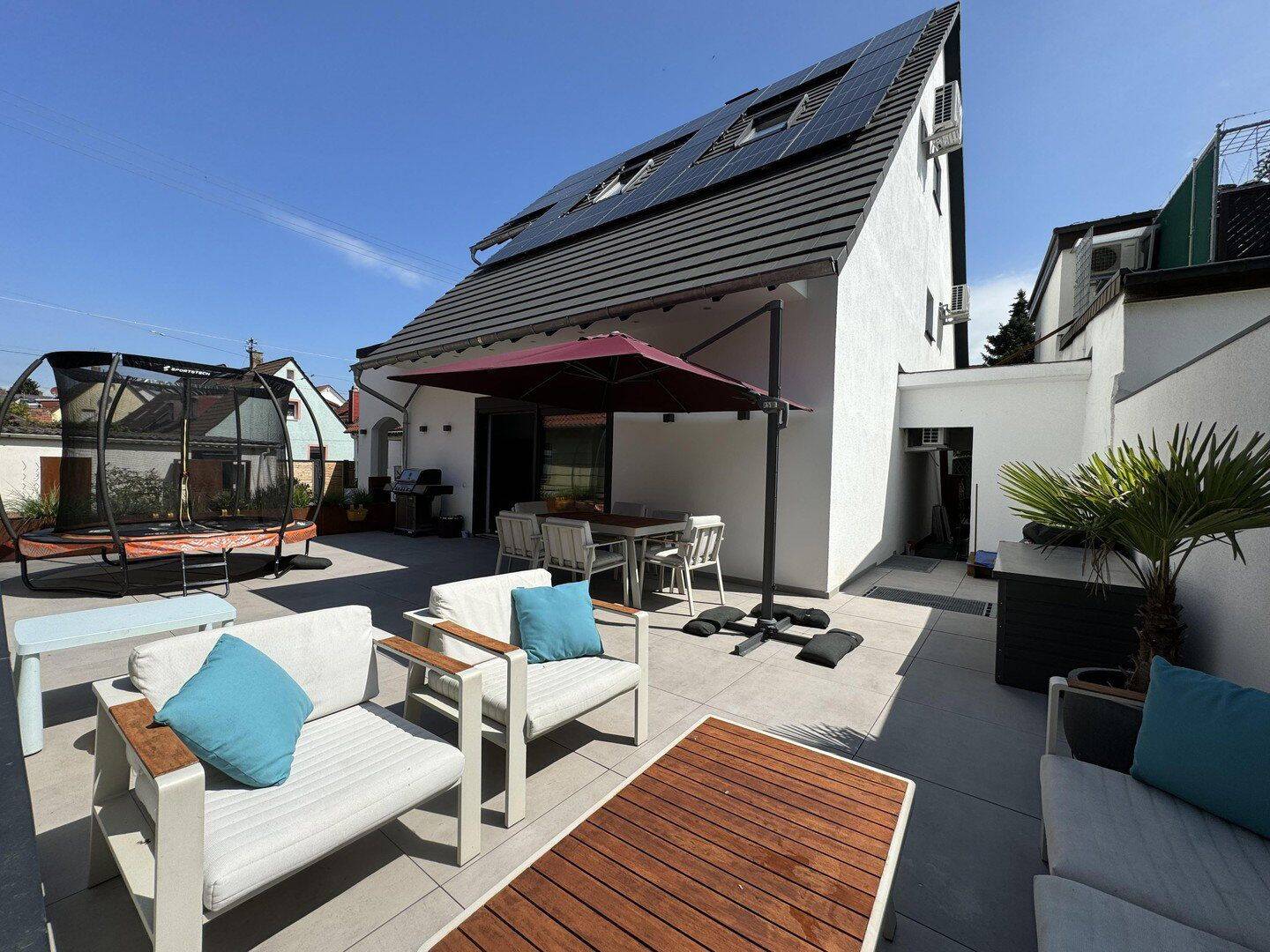 Exklusives Zwei-Haus-Ensemble in Karlsruhe-Daxlanden | Luxus-Hinterhaus + autarkes Vorderhaus – Karlsruhe – Vorschaubild 8