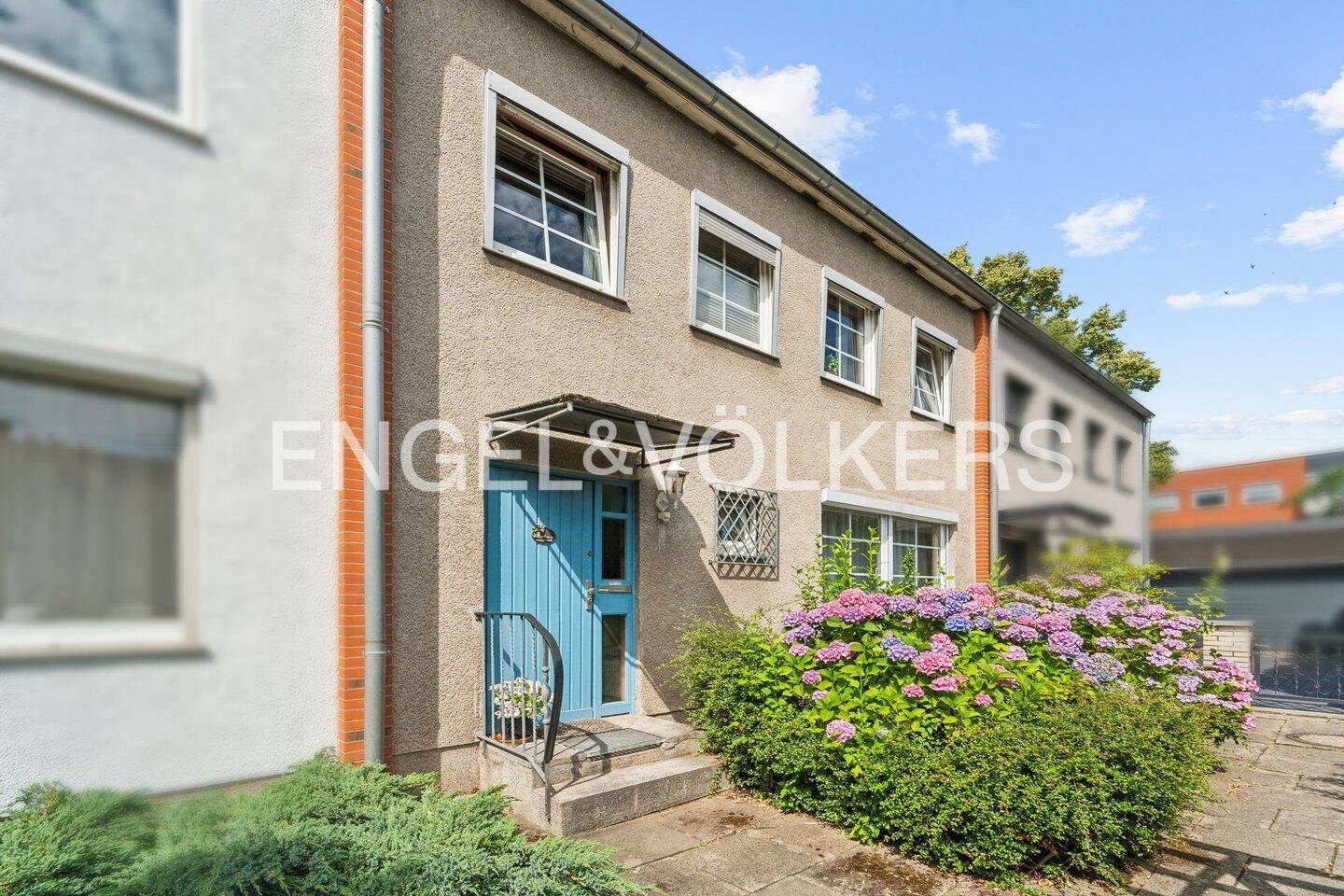 Einladendes Reihenmittelhaus mit Gartenidylle und eigener Garage – Salzgitter – Vorschaubild 2