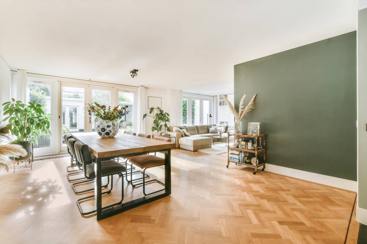 Mehrfamilienhaus mit drei Wohnungen in Top-Zustand, fast neuwertig. – 91056 Erlangen – Bild 1 von 9
