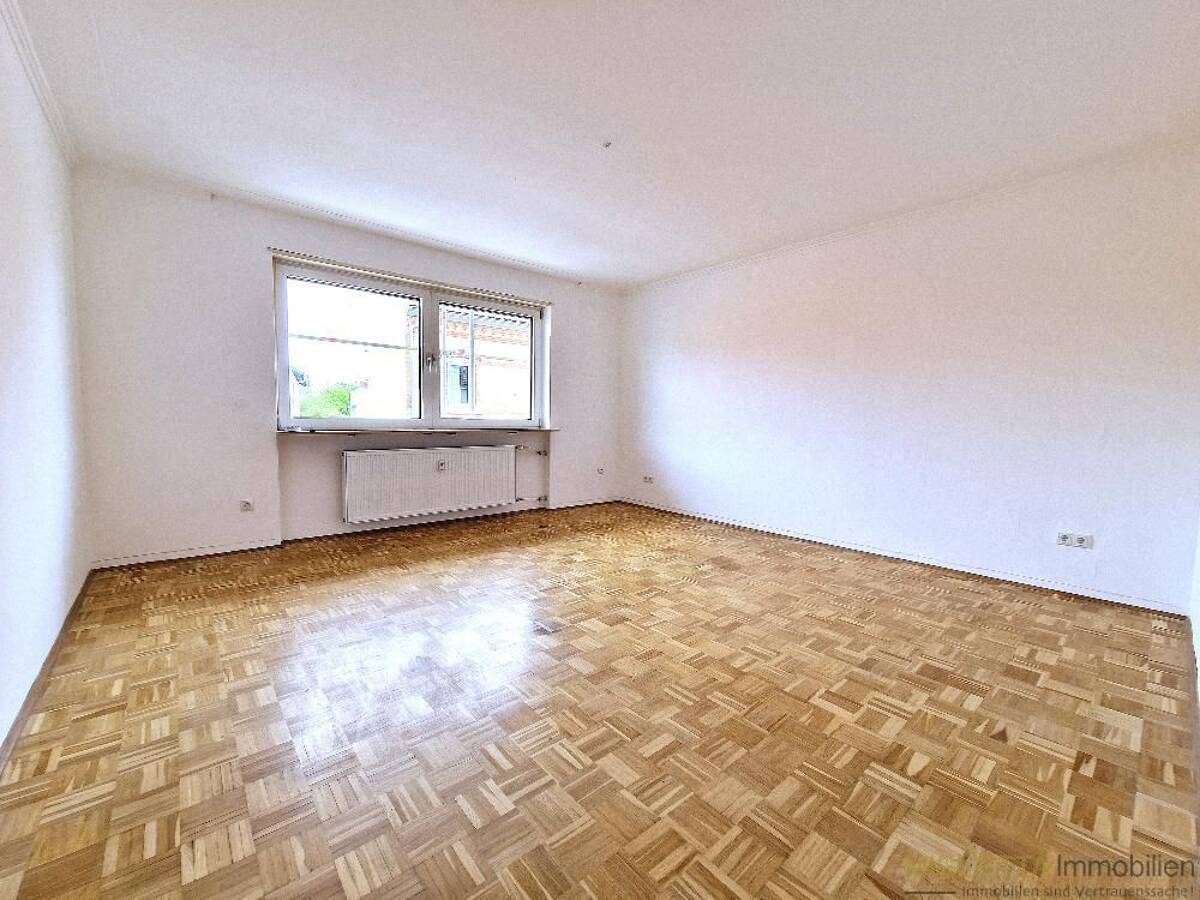 Schicke 2 Zimmer Wohnung mit Balkon – 67065 Ludwigshafen am Rhein – Bild 1 von 9