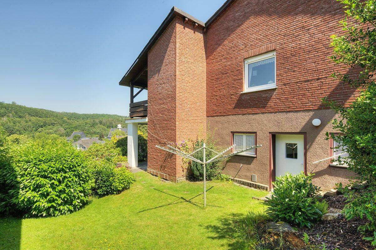 Ansprechendes Wohnhaus in unverbaubarer Wohn- und Aussichtslage im Wohngebiet Struthof! – Betzdorf – Vorschaubild 5