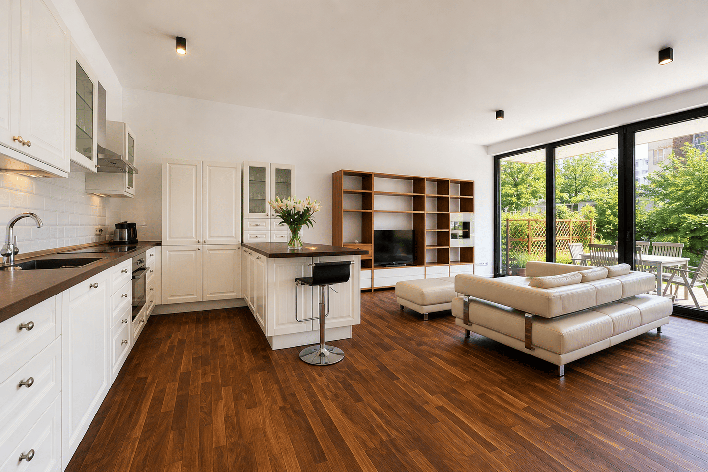 Moderne 5-Zimmer-Maisonettewohnung mit Loftcharakter und Terrasse – Berlin – Vorschaubild 2
