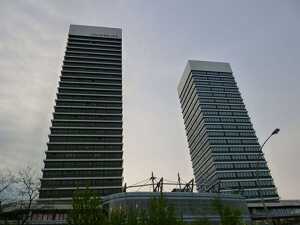 Manhattan Hamburg 13.OG WEITBLICK Alsternähe/Uhlenhorst, gr.1Zi. Wg. neues Bad, neue Küche! – 22083 Hamburg – Vorschaubild 2