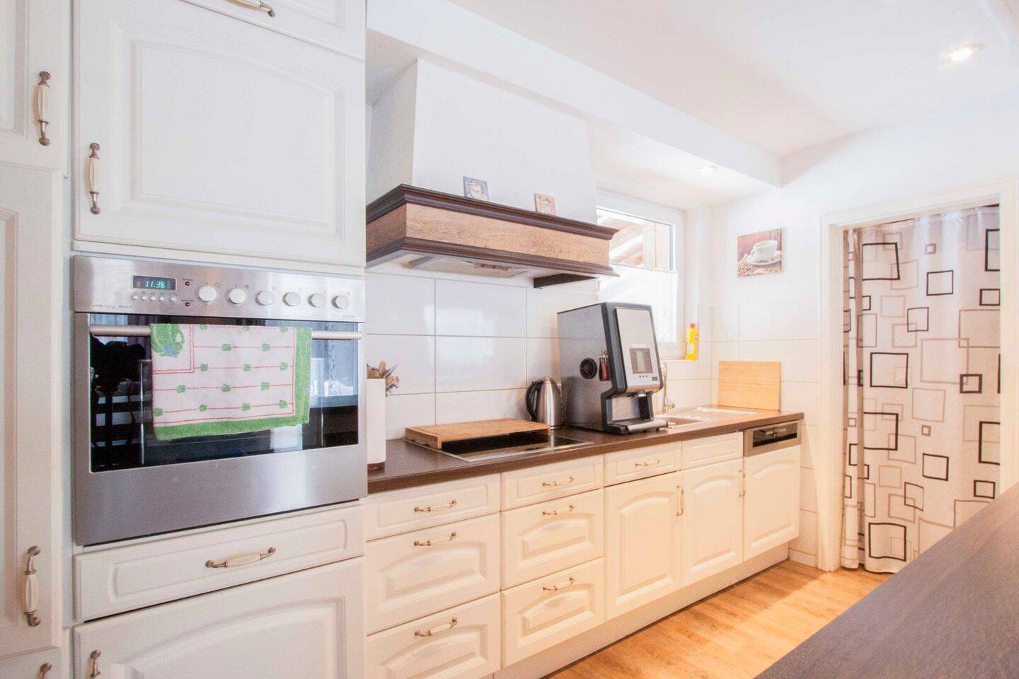 EFH mit Einliegerwohnung; Viel Platz in See- und Waldnähe, ideal auch für (Ferien-) Vermietung – Schluchsee – Vorschaubild 7