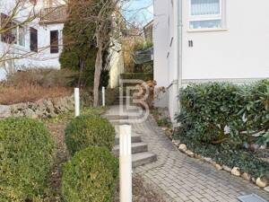Lichtdurchflutetes Zuhause mit traumhafter Aussicht – 79104 Freiburg im Breisgau – Vorschaubild 2
