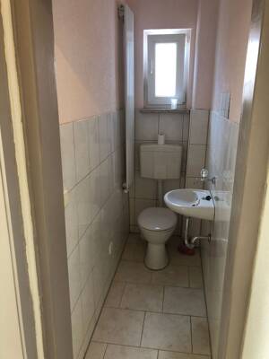 Stadtnahe Wohnung mit drei Zimmern sowie Balkon und Einbauküche in Heidenheim – 89518 Heidenheim an der Brenz – Vorschaubild 7