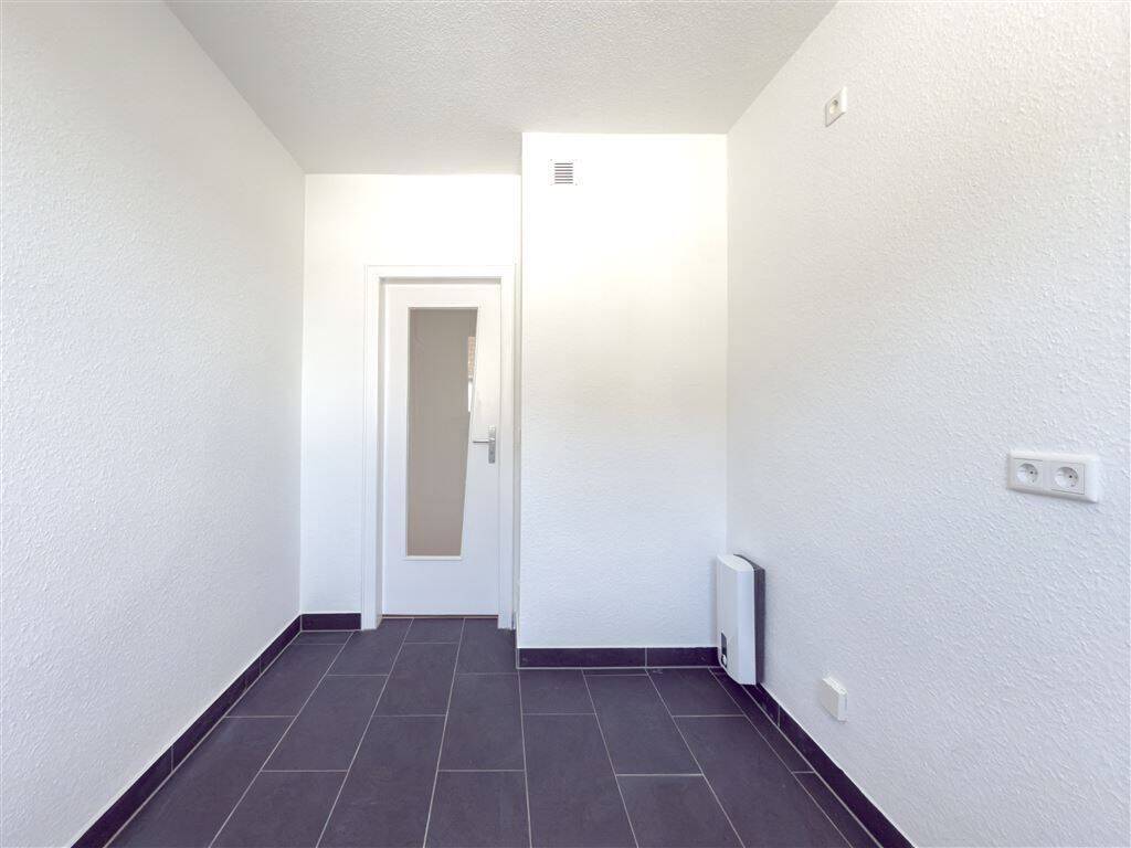 2-Zimmer-Wohnung in Toplage mit Terrasse & Balkon – Düsseldorf – Vorschaubild 8