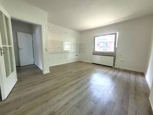 Klein, modern, frisch renoviert ideal für Singles – 47138 Duisburg – Vorschaubild 3