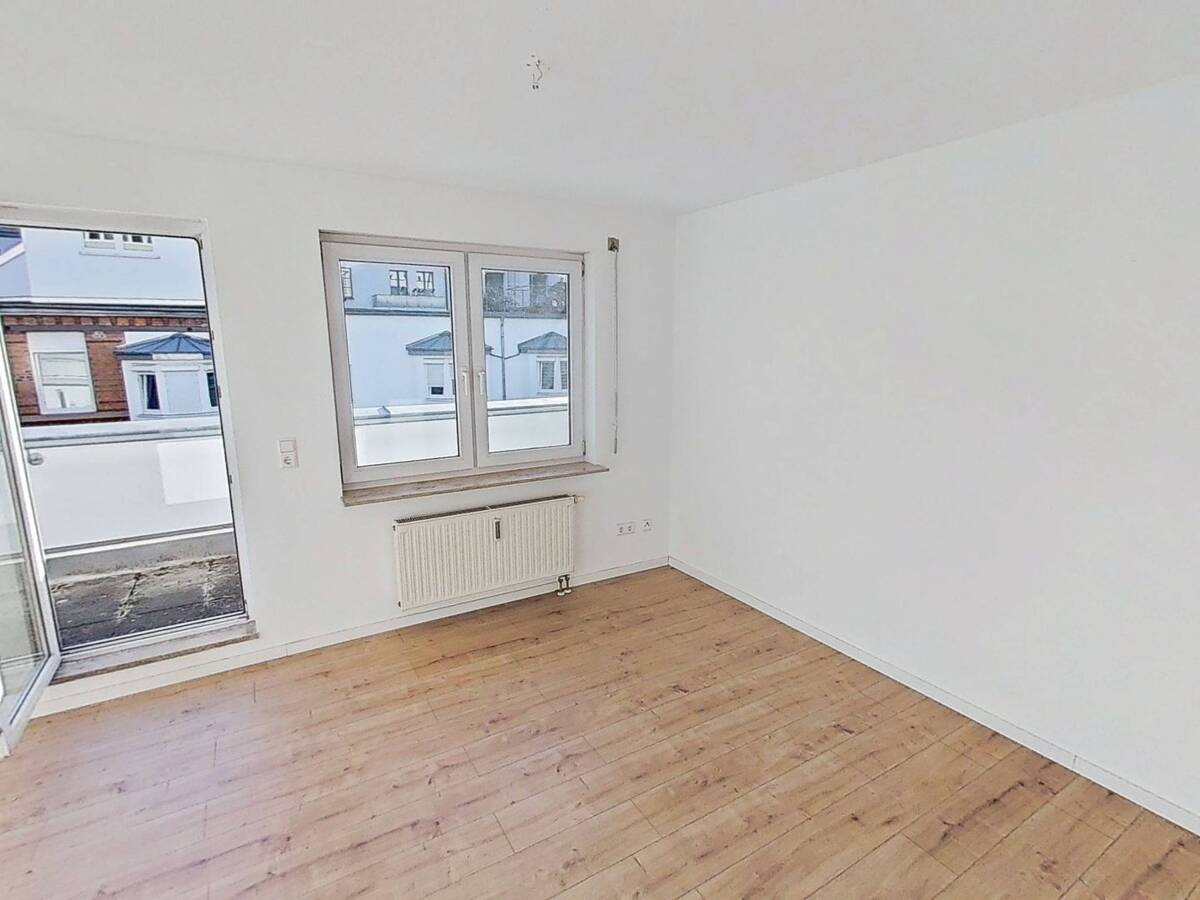 Wohnen auf der Sonnenseite: Helle 2-Zimmer-Wohnung mit Balkon in Stuttgart – 70197 Stuttgart – Bild 1 von 9