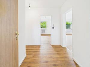 Riecht noch nach Farbe: Frisch saniert & sofort bezugsfertig – 33729 Bielefeld – Vorschaubild 9