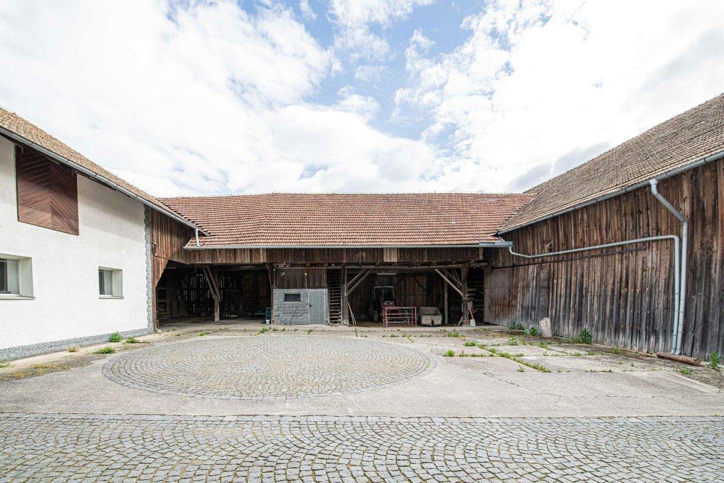 Charmantes Bauernhaus mit vielfältigen Nutzungsmöglichkeiten – Furth im Wald – Vorschaubild 8