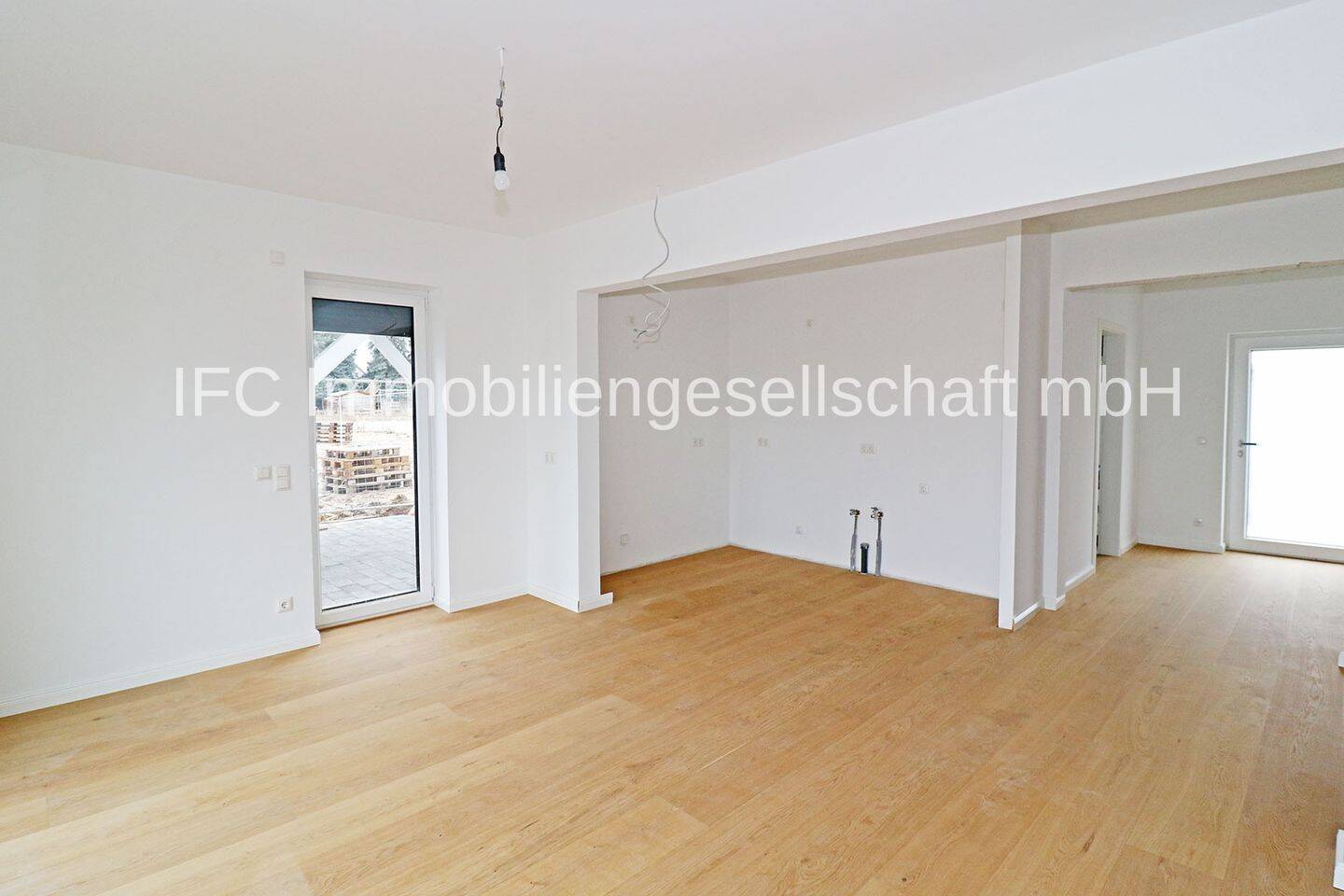 Energieeffiziente Neubau-DHH mit Carport und Stellplatz zur Miete in Dessau-Kochstedt - Verfügbarkeit: 2 von 6 – Dessau-Roßlau – Vorschaubild 7