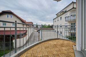 Sofort beziehbare 2 Zimmer-ETW mit Balkon und TG-Stellplatz – 94315 Straubing – Vorschaubild 2