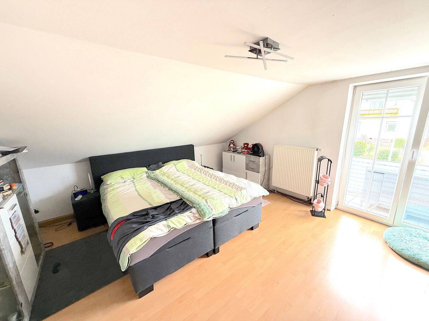 Klein aber fein! Haus mit 5 Schlafzimmern, Wintergarten und Photovoltaikanlage – Beutelsbach – Vorschaubild 6
