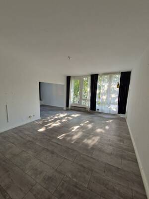 Schöne helle 3,5 Zimmer-Wohnung – 40231 Düsseldorf – Vorschaubild 3