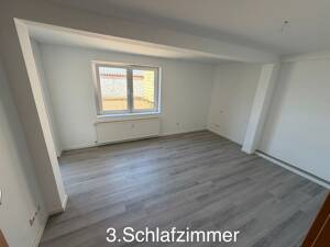Schöne 110m² 4ZKB Wohnung mit Garten & Terasse in Losheim Zentrum – 66679 Losheim am See – Vorschaubild 7