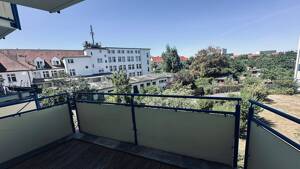 Sofort verfügbare, unvermietete 3-Zimmer Wohnung mit Aufzug, Balkon und TG-Stellplatz (+15.000€) – 99086 Erfurt – Vorschaubild 7