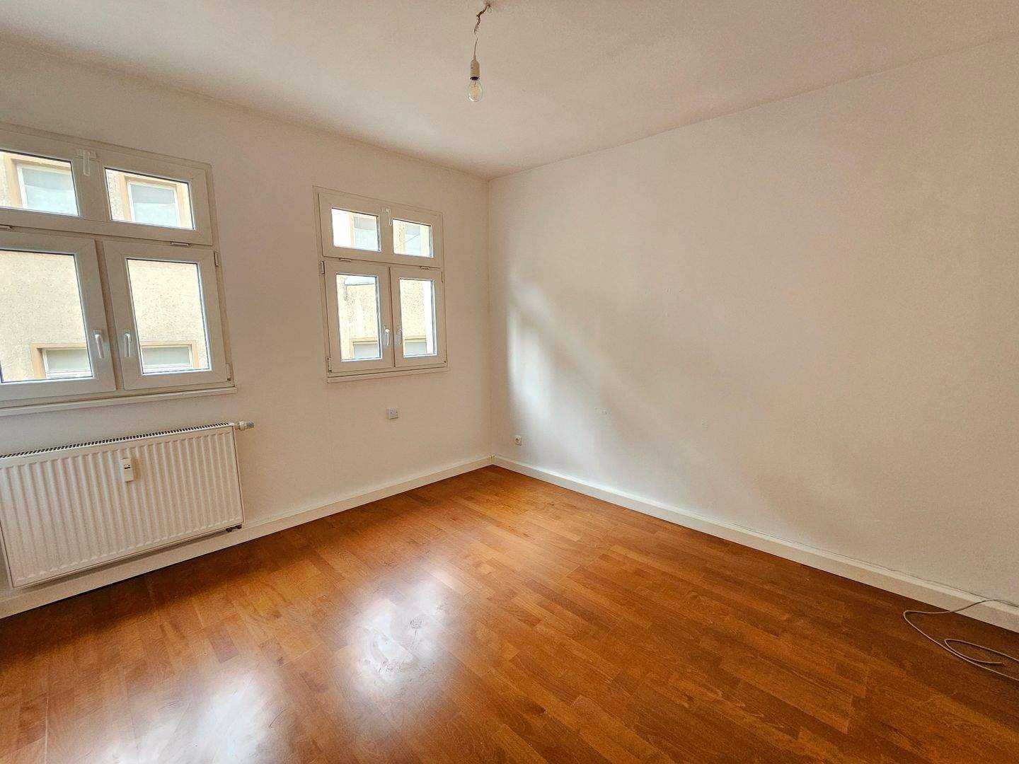 Stilvolle 2,5-Zimmer-Wohnung in zentraler Innenstadtlage – Nürnberg – Vorschaubild 8