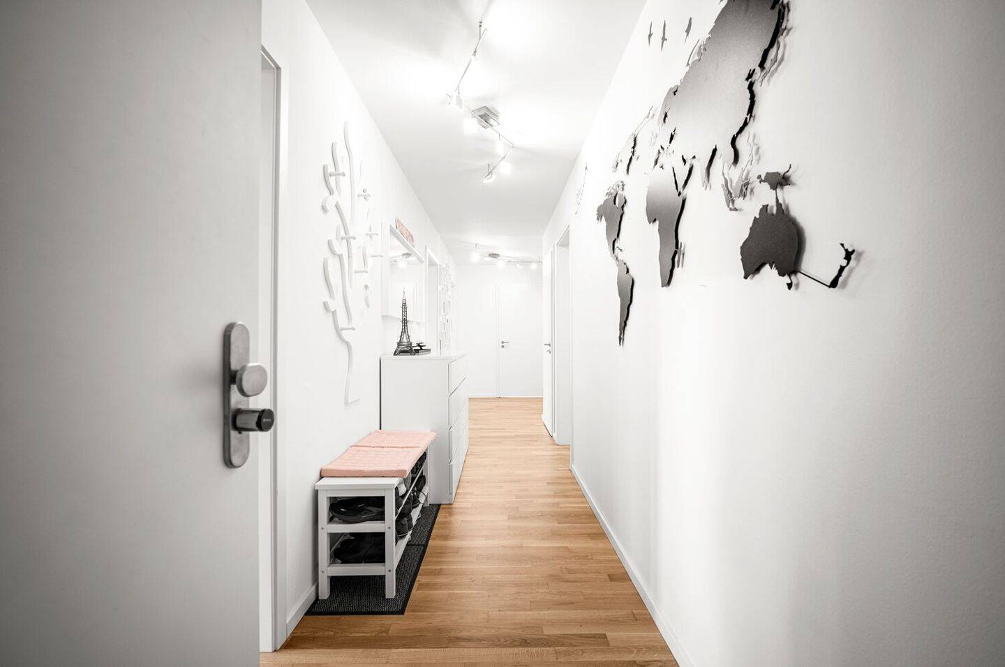 Wohnkomfort auf einer Ebene: 4 Zimmer, Terrasse, Aufzug – Hamburg – Vorschaubild 5