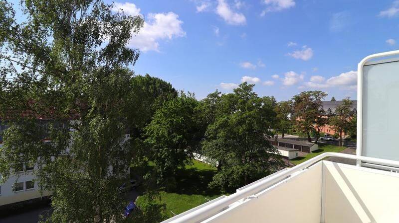 Ruhige 2-Zimmer-Wohnung mit Sicht ins Grüne – Chemnitz – Vorschaubild 4
