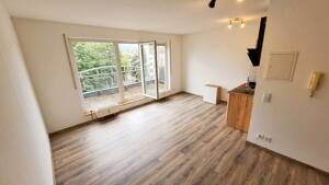 Charmantes 1-Zimmer-Apartment mit Dachterrasse, Aufzug und Stellplatz in Rommelshausen – 71394 Kernen im Remstal – Vorschaubild 3