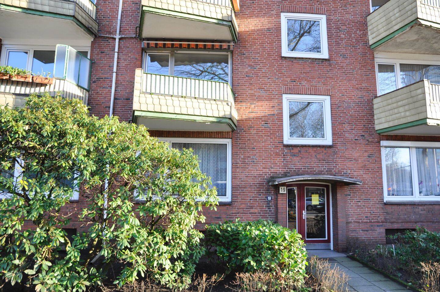 Solide Kapitalanlage: 2 Zimmer, Balkon, Top-Lage - Erbpacht - vermietet (inkl. Möblierung)