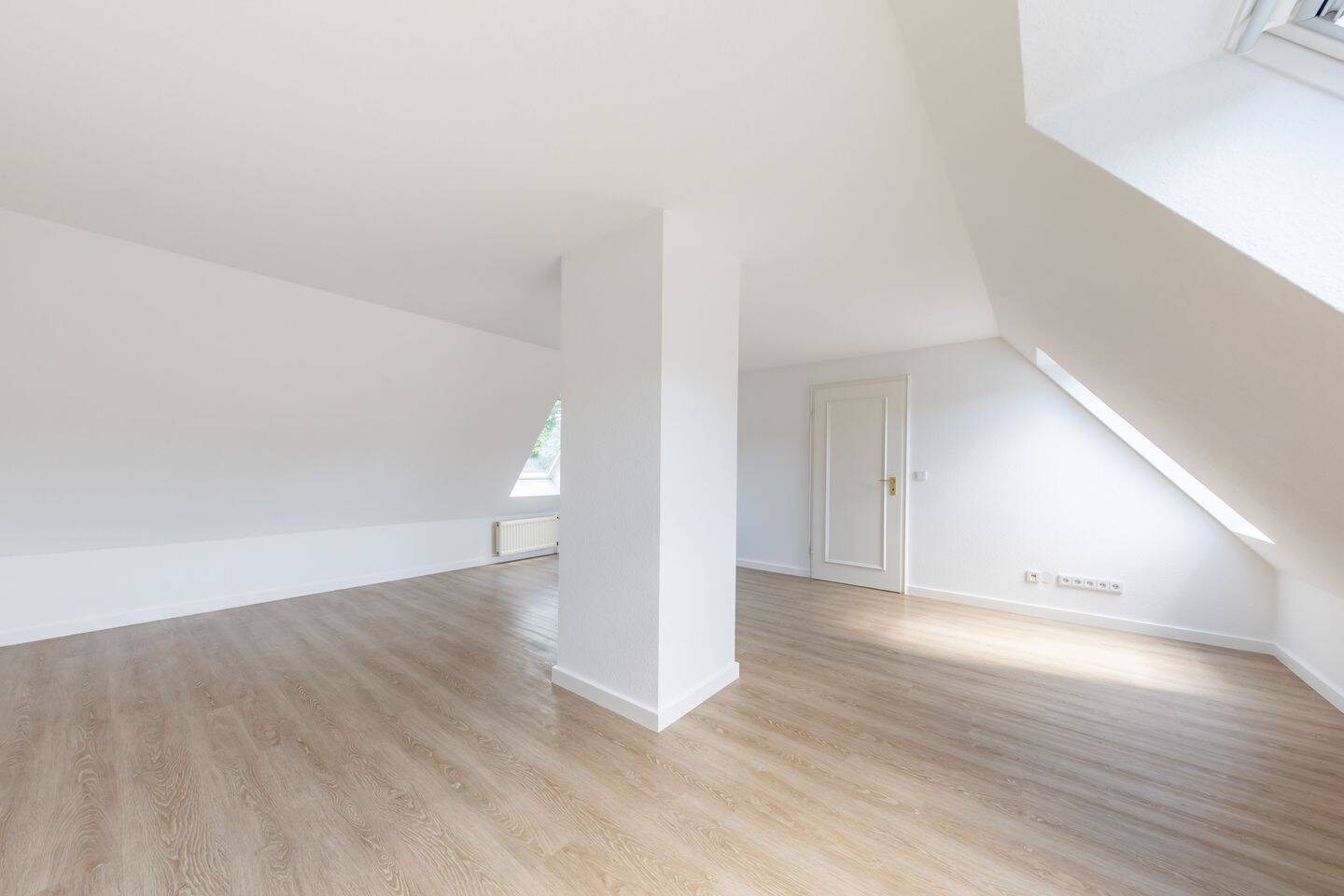 Freie 3-Zimmer-Maisonette-Wohnung mit Südbalkon in Rissen – Hamburg – Vorschaubild 5