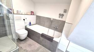 Exklusive, frisch sanierte 3-Zimmer-Maisonette auf 115m² mit Kamin und Stellplatz in Mündelheim – 47259 Duisburg – Vorschaubild 8