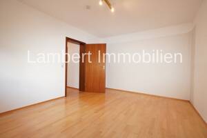 Großzügige 3-Zimmer-Wohnung mit Potenzial, Balkon und Garage in Wiesbaden-Bierstadt – 65191 Wiesbaden – Vorschaubild 8