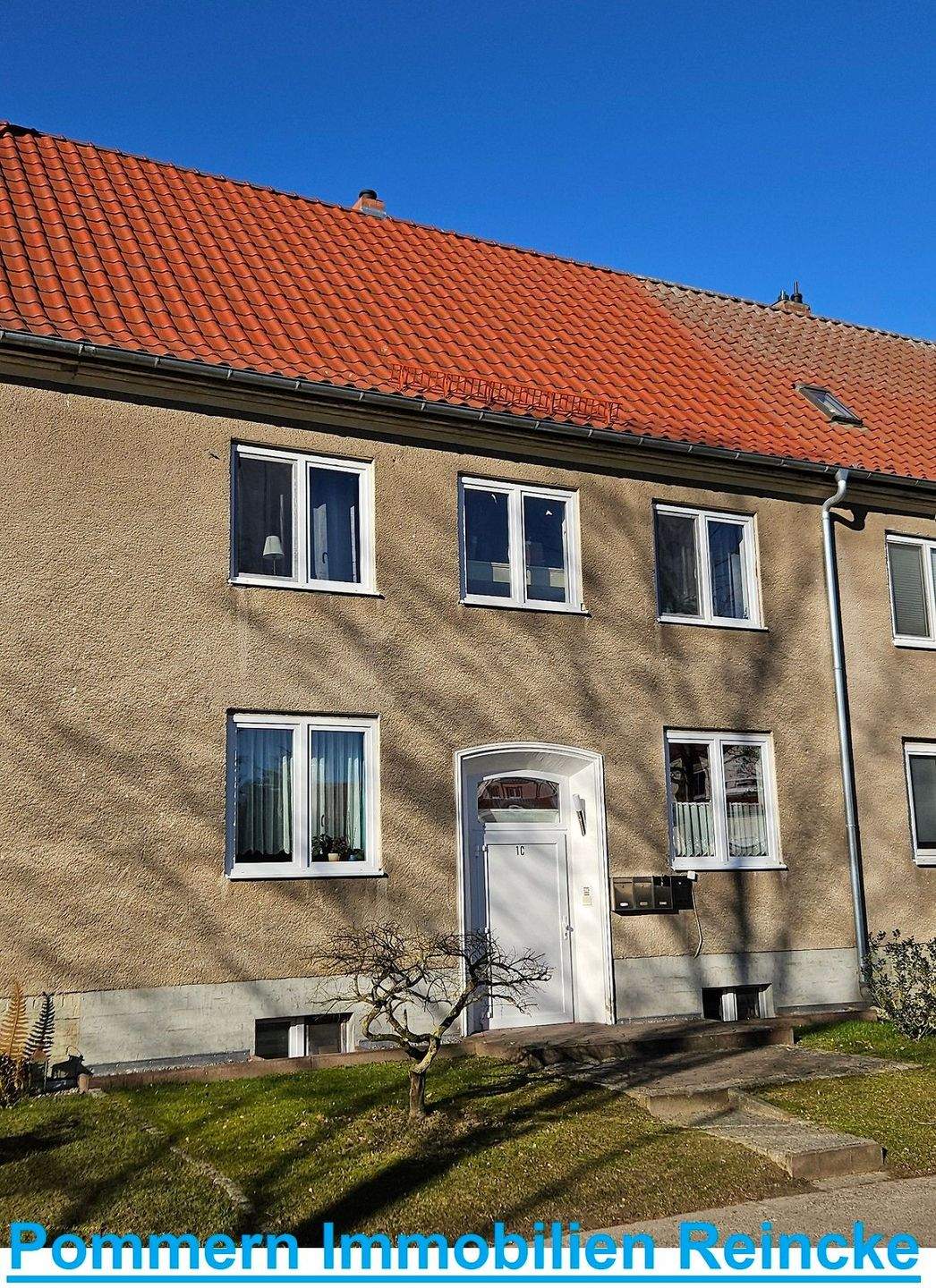 Reihenmittelhaus in attraktiver Stadtrandlage! – Anklam – Bild 1 von 9
