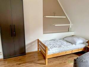 (EF0170_Y) Erfurt: Löbervorstadt, möbliertes Zimmer in schöner Wohnlage im DG mit eigenem Bad, an Wochenendheimfahrer – 99096 Erfurt – Vorschaubild 3