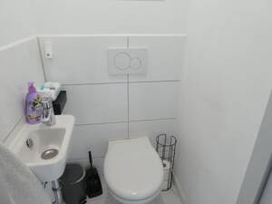 Modern kernsaniert! Bezugsbereite Eigentumswohnung mit Balkon und Einbauküche! – 63065 Offenbach am Main – Vorschaubild 7