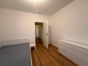 Möbliertes 12-m²-WG-Zimmer in Rostock-Dierkow | 490 € komplett | bestehende 4er-WG