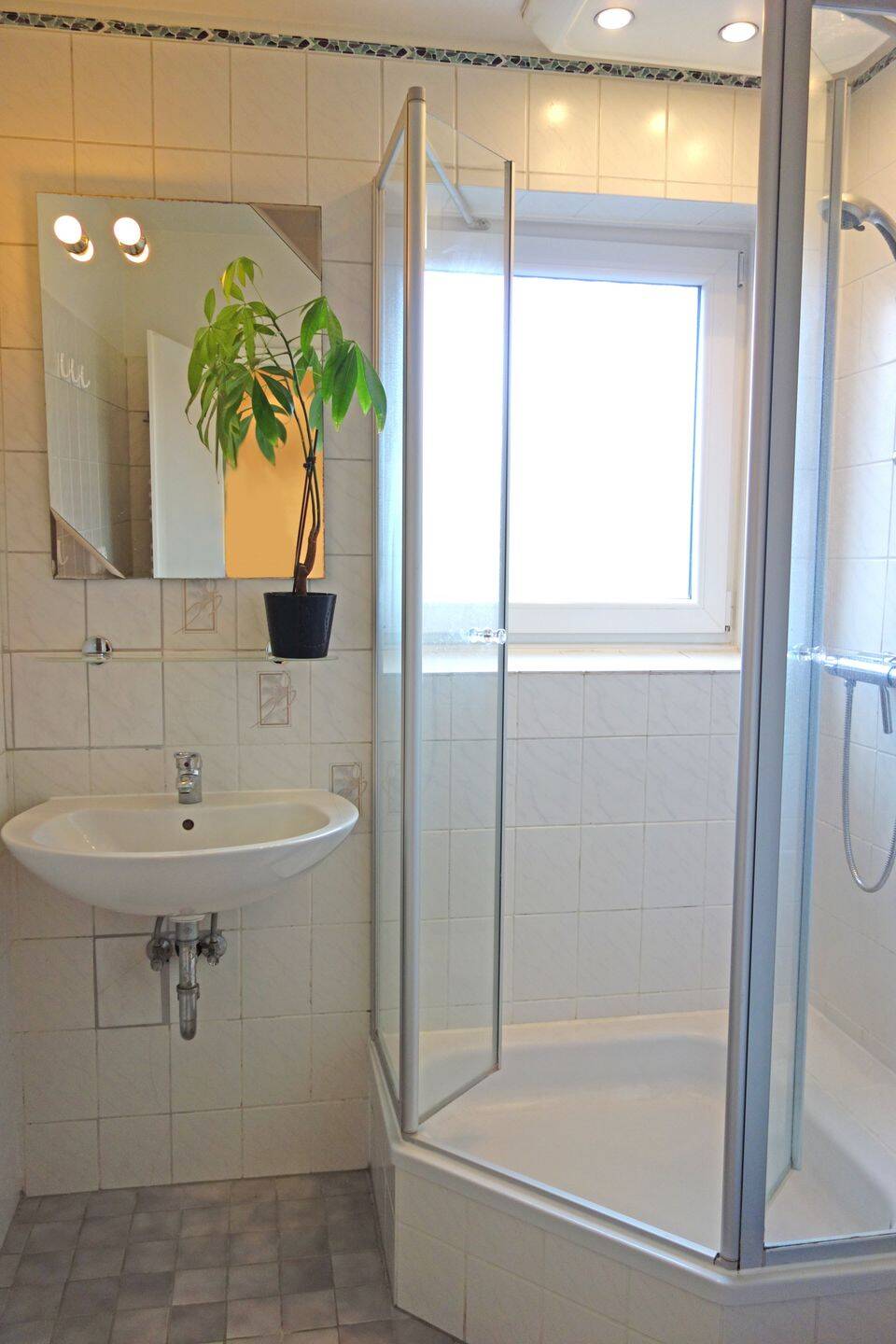 Ihr neues Zuhause: helle 3-Zimmer-Wohnung mit Wohlfühlcharakter – Hamburg – Vorschaubild 3