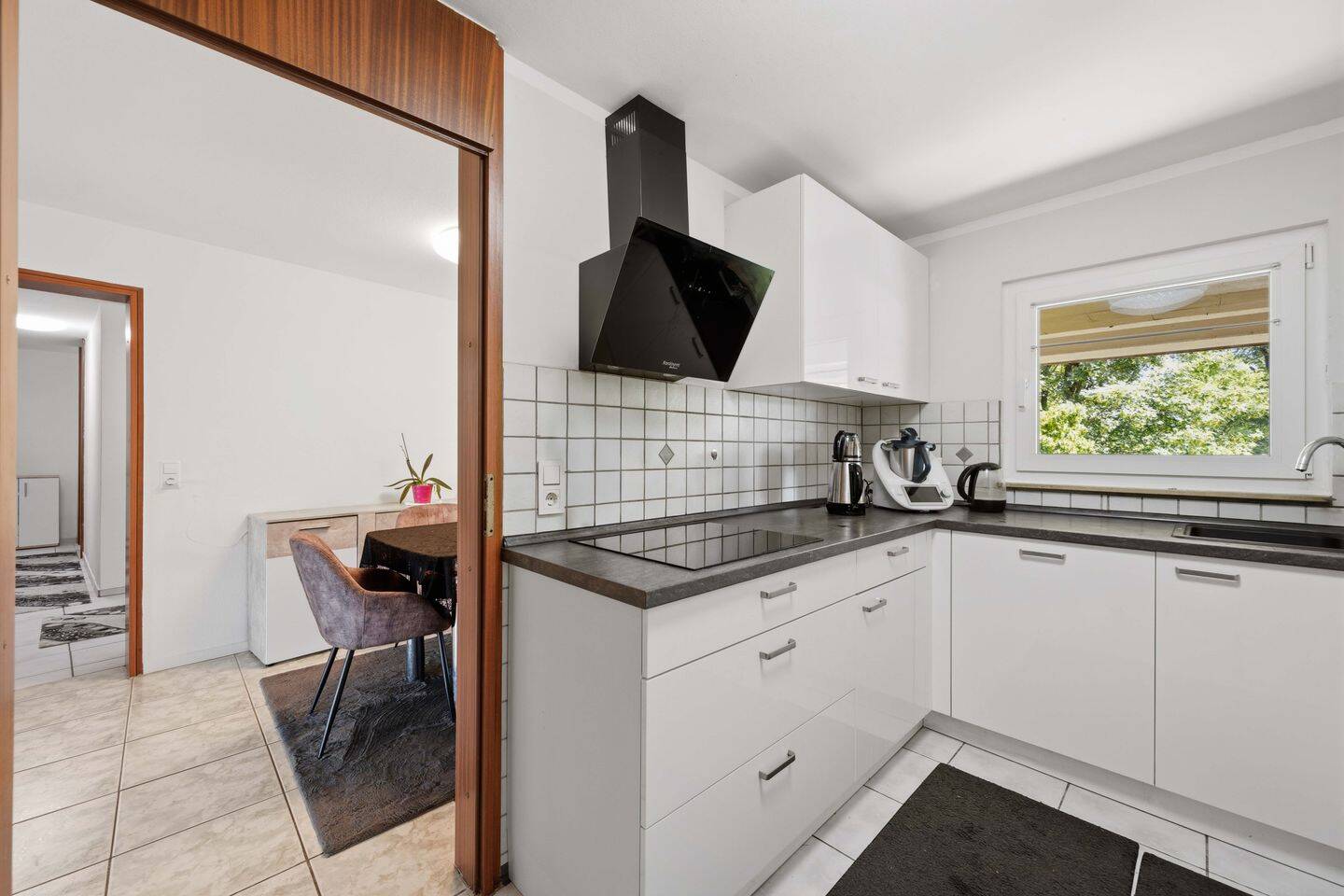2025 modernisiert: Großzügige 3-Zimmer-Wohnung mit Balkon in Böblingen – Böblingen – Vorschaubild 3