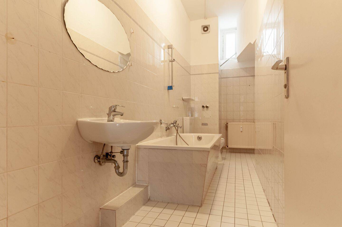 Altbauwohnung mit Entwicklungspotenzial in Berlin-Wedding - leerstehend und sofort gestaltbar – Berlin – Vorschaubild 8