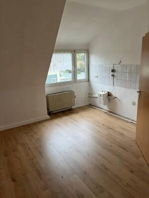 Gepflegte 2-Zimmer-Dachgeschosswohnung in Oberhausen - ab 01.11.2026 zu vermieten – 46147 Oberhausen – Vorschaubild 7