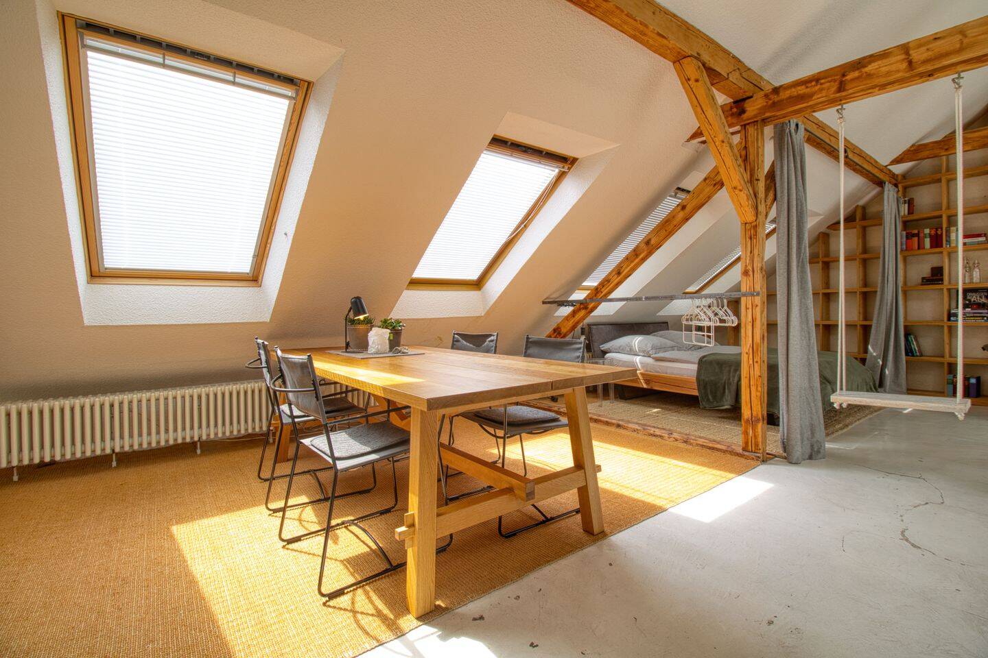 STILVOLLES, MÖBLIERTES LOFT MIT GALERIE - WOHNEN AUF ZEIT – Bochum – Vorschaubild 4