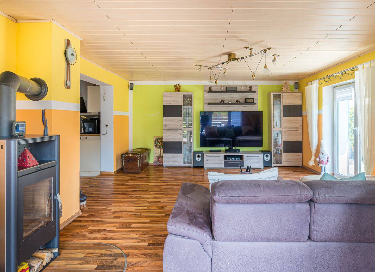 Kein Bock auf Neubau? - Topsaniertes EFH, ca.158 m² Wfl., Energieeffizienzkl.: A+, in Fellen z.vk. – Fellen – Vorschaubild 3